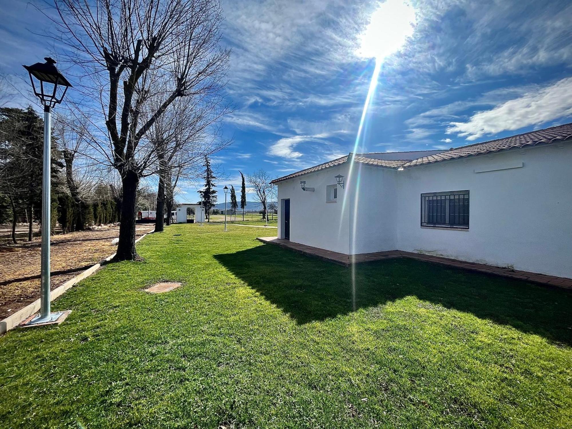 Villa Mercedes Argamasilla de Calatrava Exteriör bild